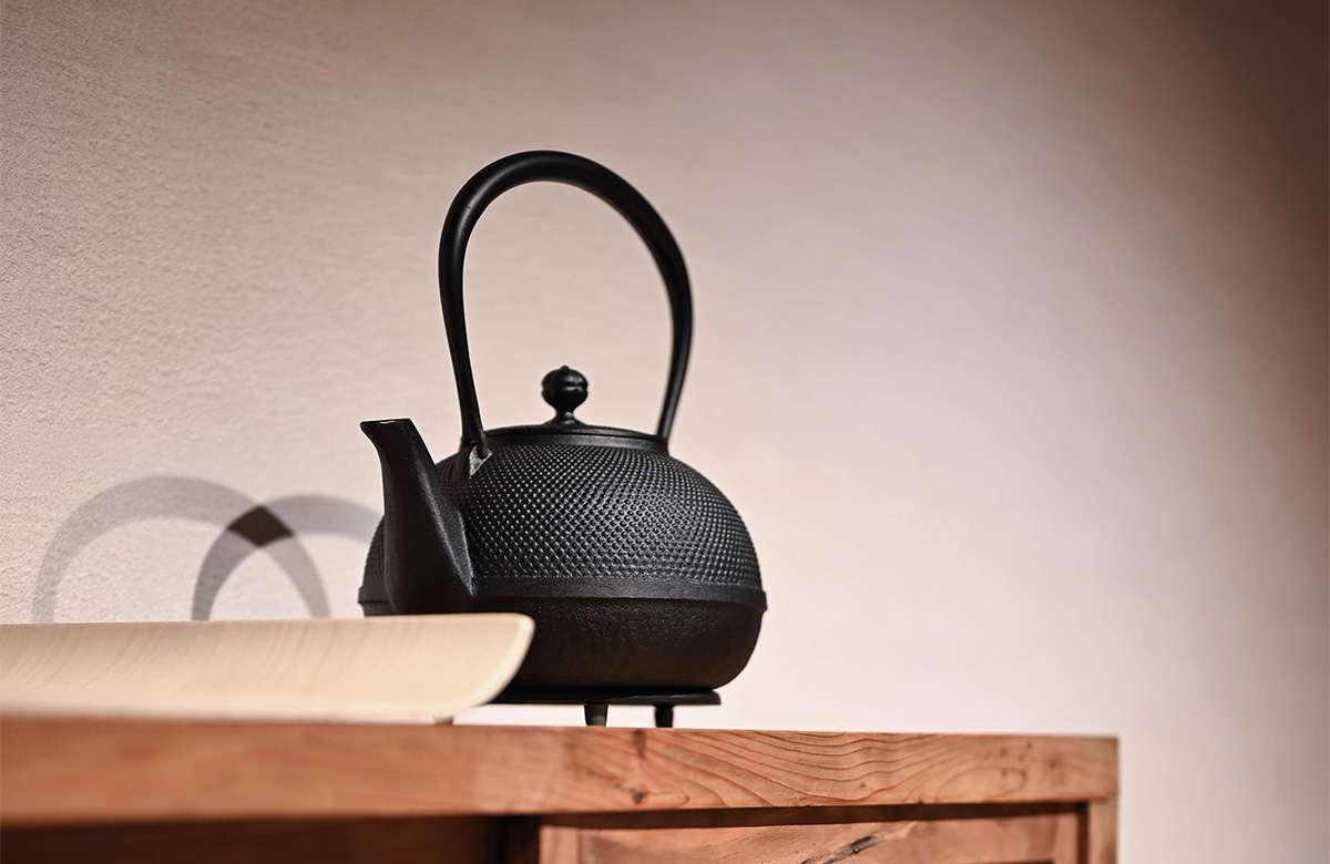 南部鉄器で沸かした白湯でリラックス